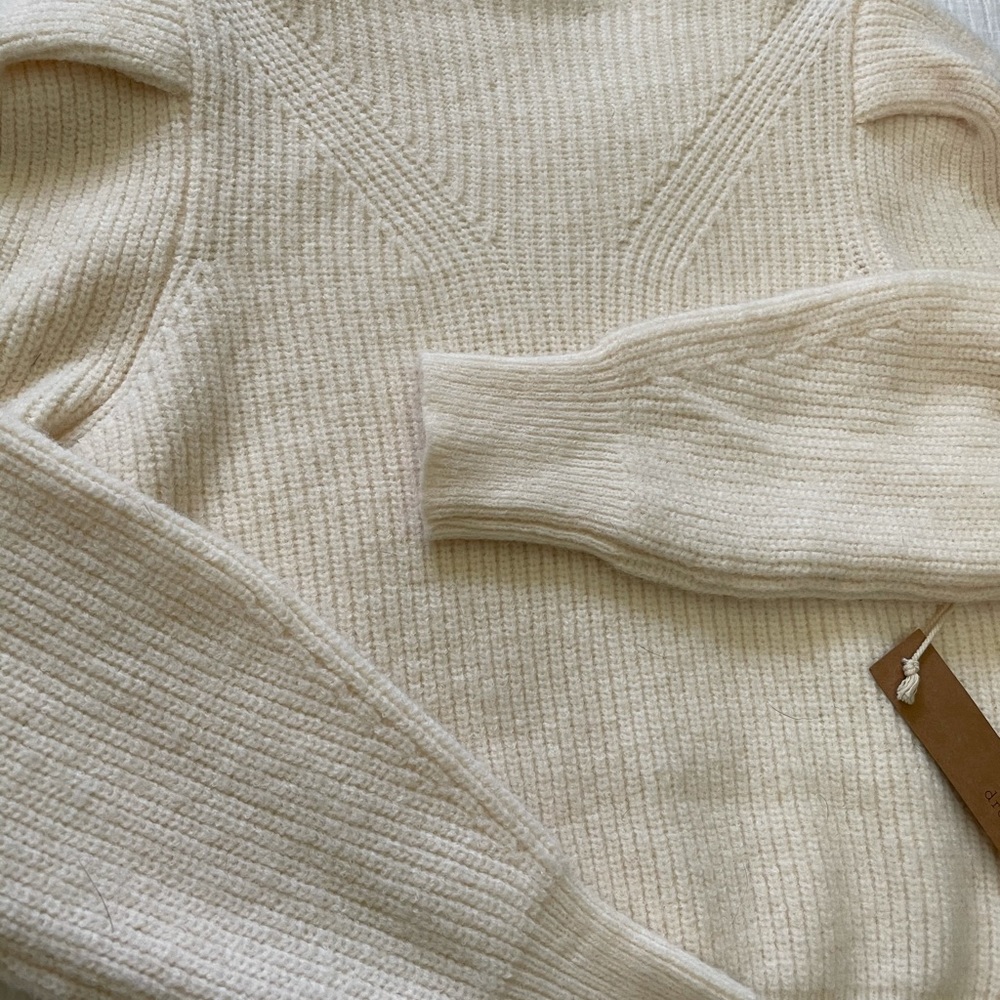 Sweater - Picture 2 of 3